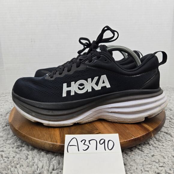 Hoka One One Mens 9.5D Bondi 8 Black White Athletic Daily Gym Road Running Shoe - Picture 1 of 12